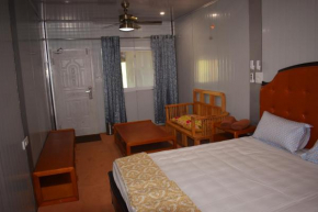 Private Rooms with International Airport View